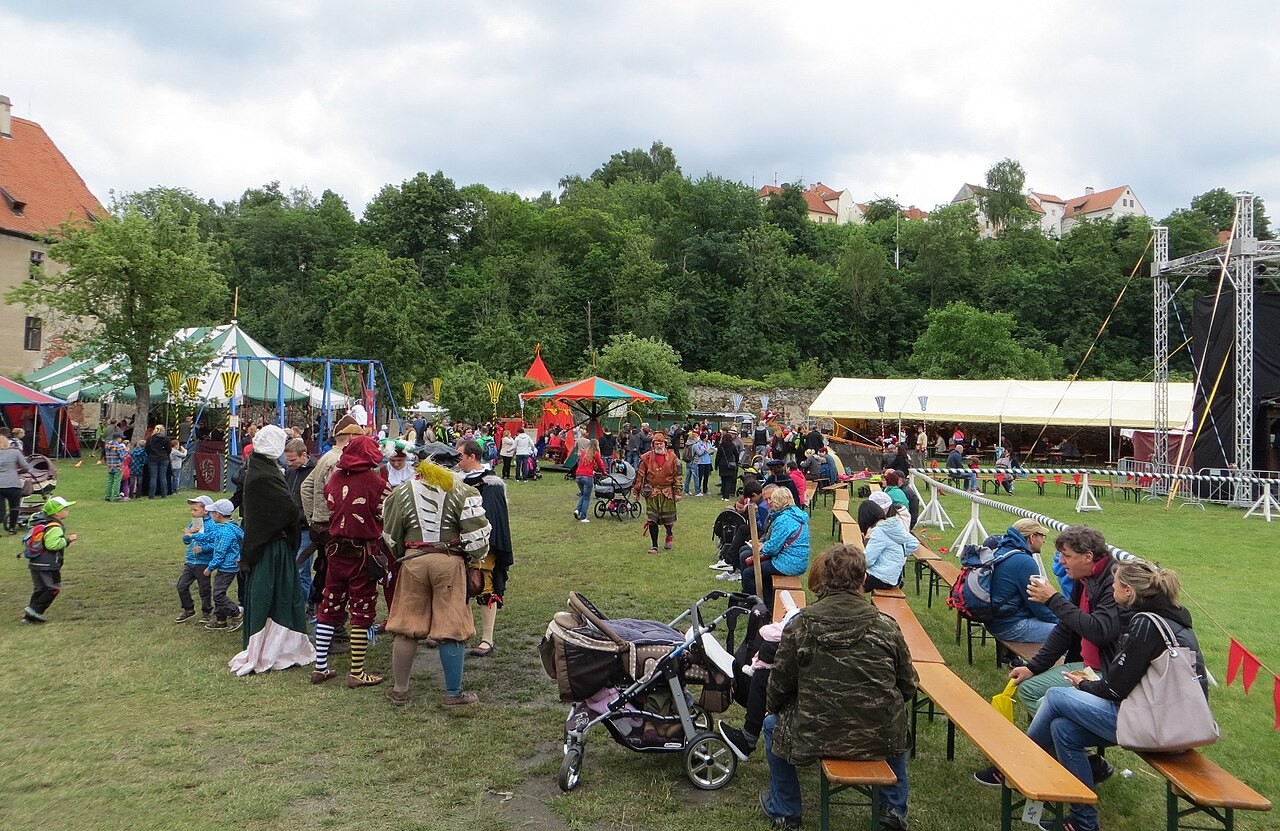 Festival activities in the brewery gardens during the Five-Petalled Rose celebration
