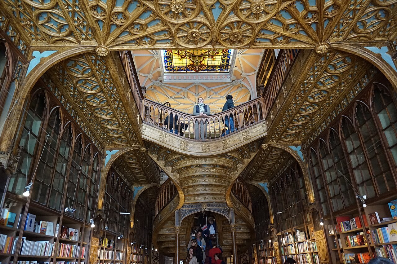 Livraria Lello interior